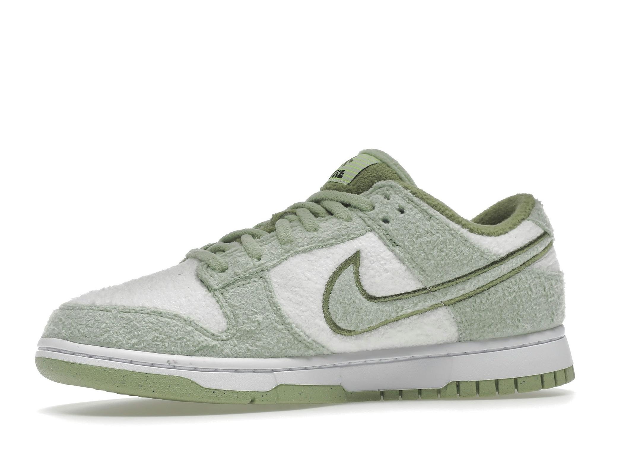 Dunk Low SE Fleece Pack Honeydew Women’s DQ7579-300 - Image 5