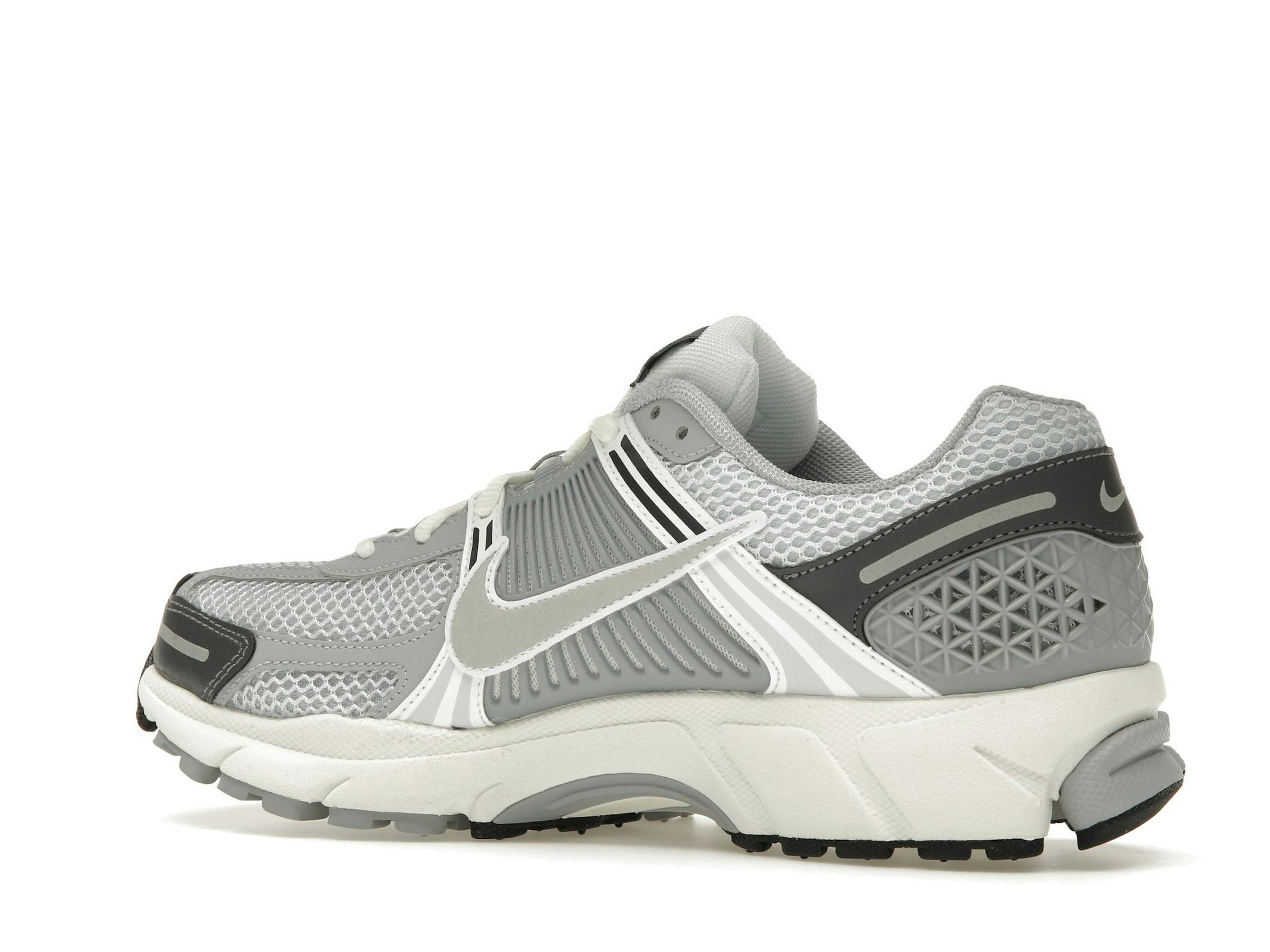 Air Zoom Vomero 5 Women’s Pure Platinum FD9919-001 - Image 6