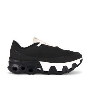 x POST ARCHIVE FACTION (PAF) Cloudmonster Hyper - Black