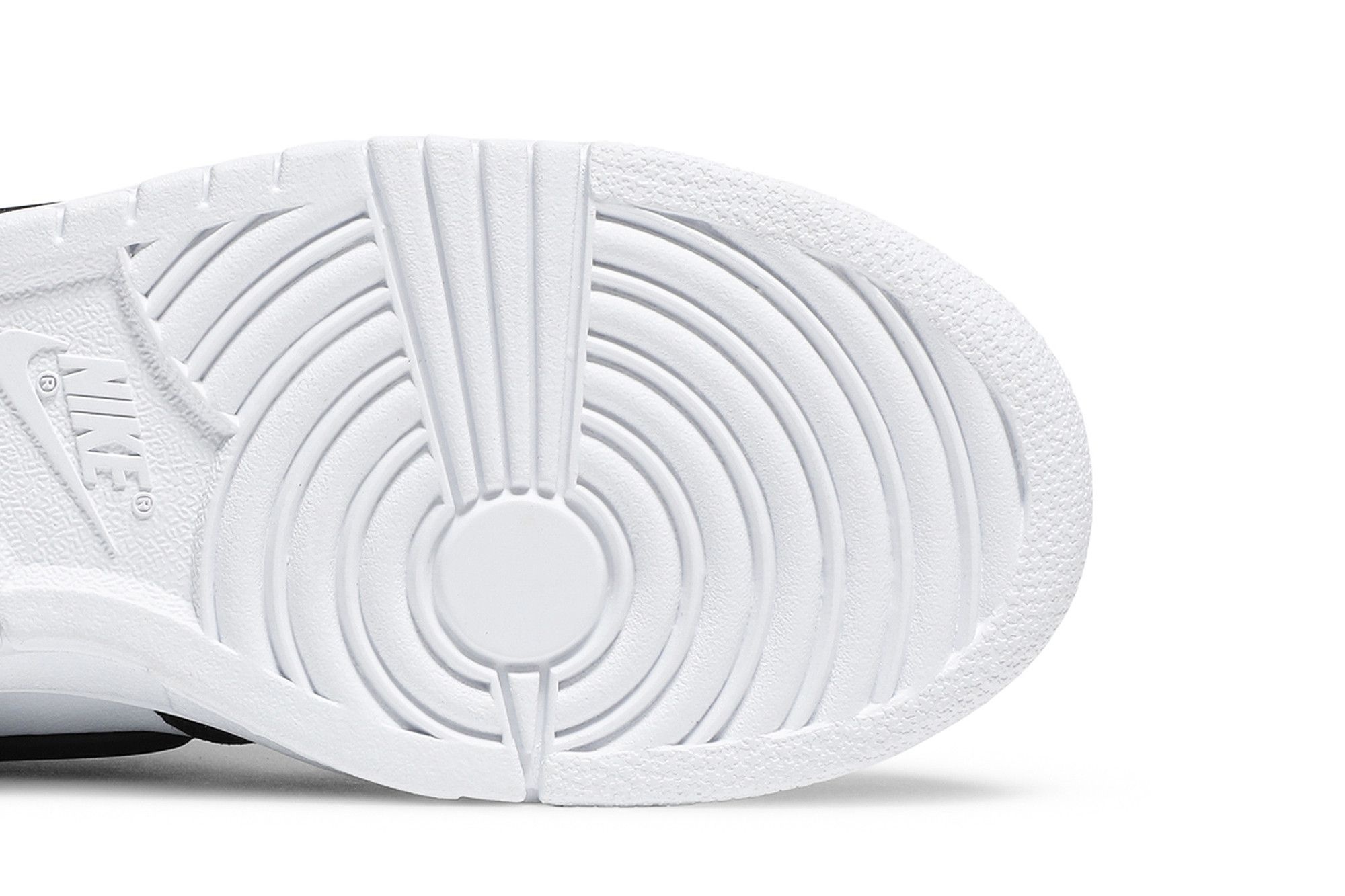 Dunk High AMBUSH Black White Sneakers – CU7544-001 - Image 5